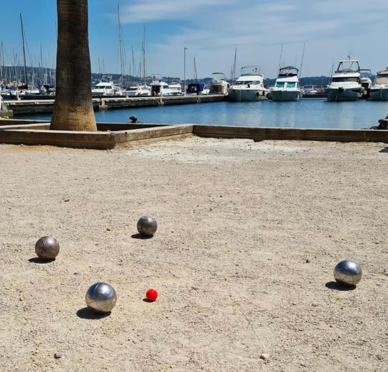 Logement Vue Mer Splendide - Situe A 50 Metres Du Bord De Mer Et 2 Minutes Des Plages - Bandolina Kültér fotó