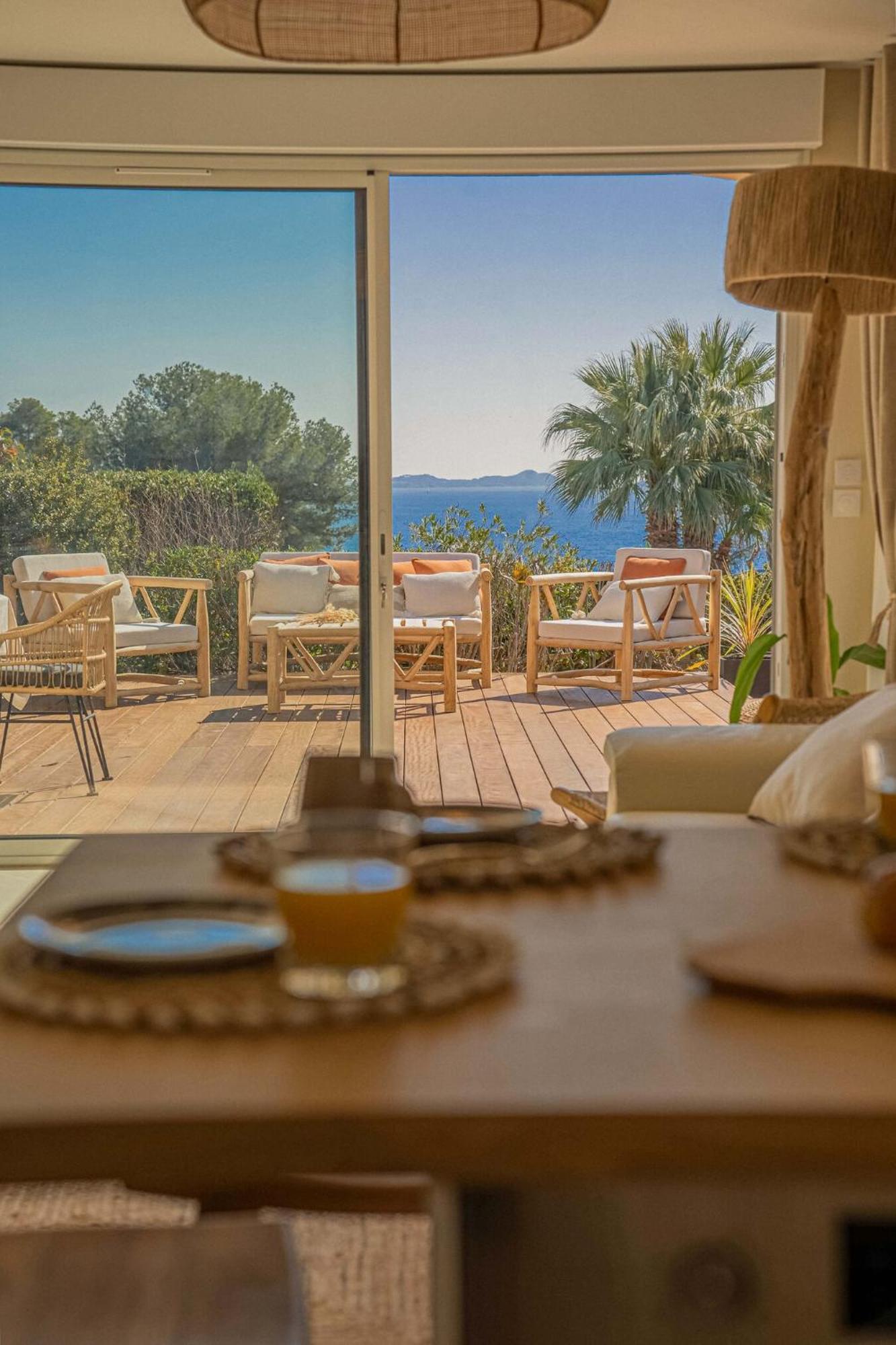 Logement Vue Mer Splendide - Situe A 50 Metres Du Bord De Mer Et 2 Minutes Des Plages - Bandolina Kültér fotó