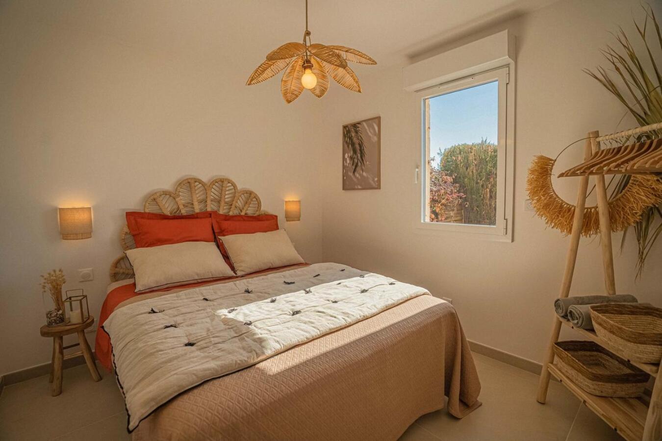 Logement Vue Mer Splendide - Situe A 50 Metres Du Bord De Mer Et 2 Minutes Des Plages - Bandolina Kültér fotó